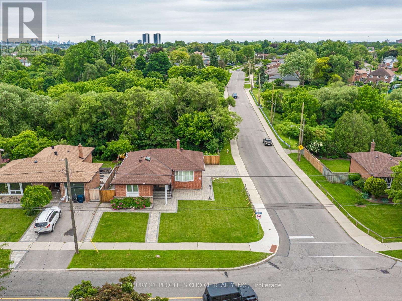 43 Shendale Drive, Toronto, Ontario  M9W 2B4 - Photo 31 - W12755572