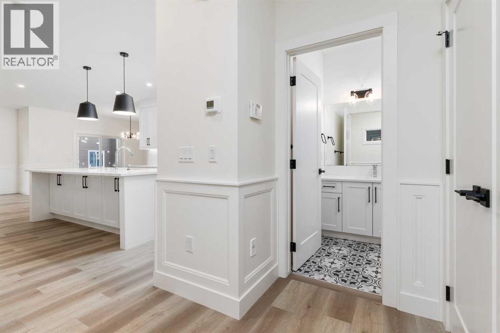 704 Mandalay Boulevard, Carstairs, Alberta  T0M 0N0 - Photo 3 - A2258188