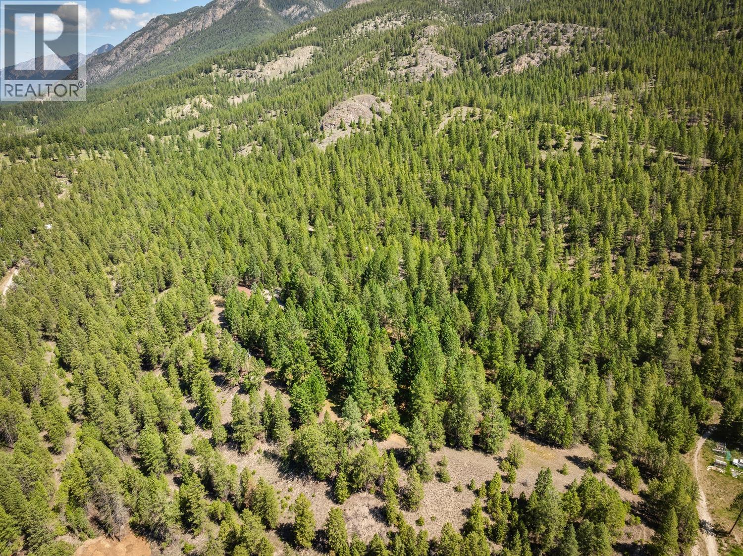 8566 Eacrett Road, Dry Gulch, British Columbia  V0A 1K2 - Photo 90 - 10357505