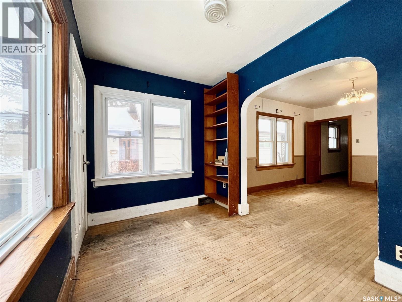 414 9th Street E, Prince Albert, Saskatchewan  S6V 0Y2 - Photo 4 - SK027863