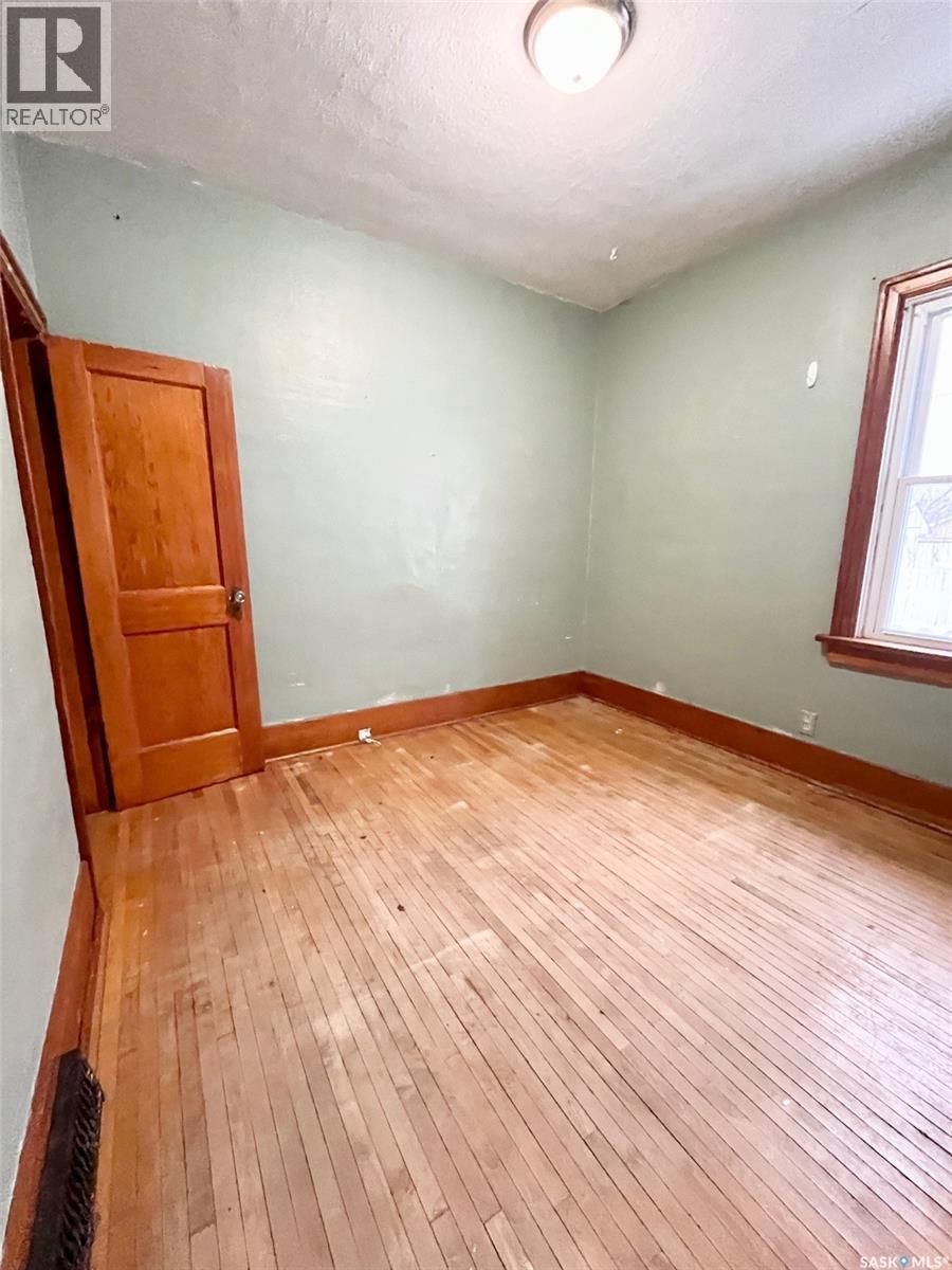 414 9th Street E, Prince Albert, Saskatchewan  S6V 0Y2 - Photo 7 - SK027863
