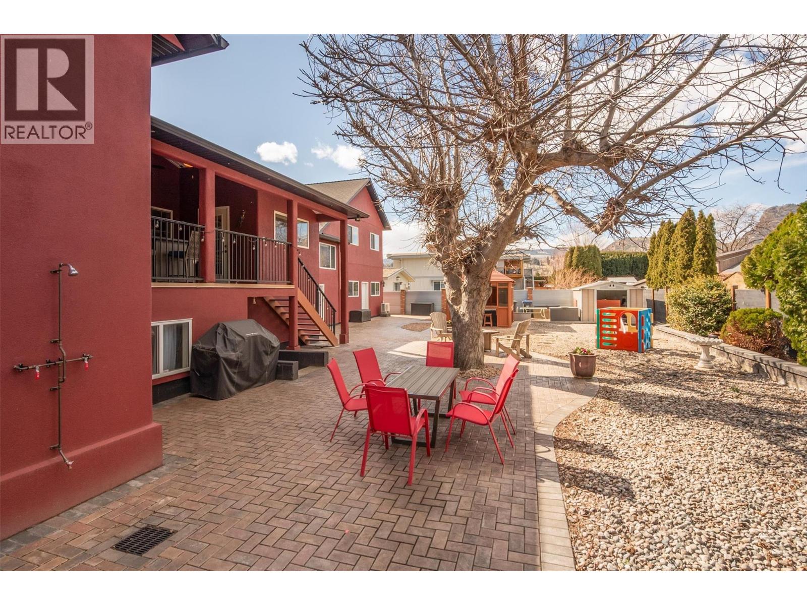 1506 Johnson Street Summerland Photo 40