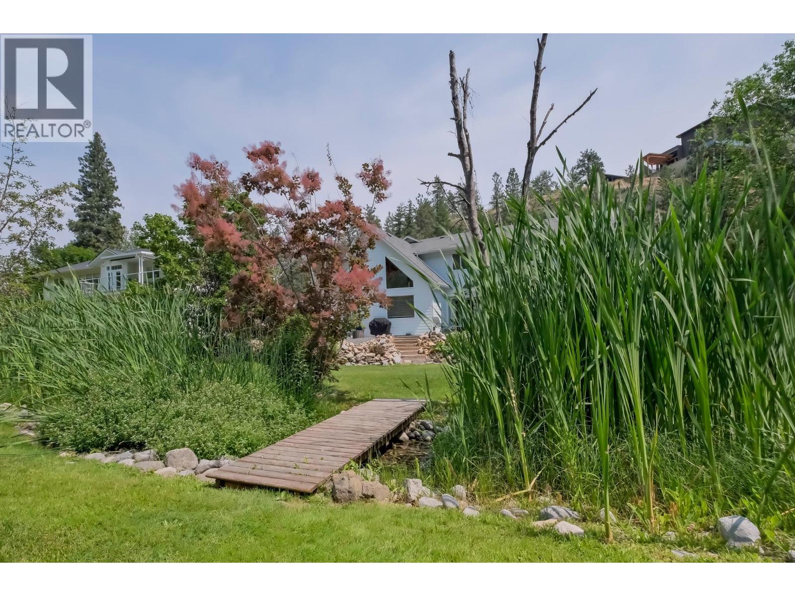7200 VICTORIA Road S Summerland Photo 38