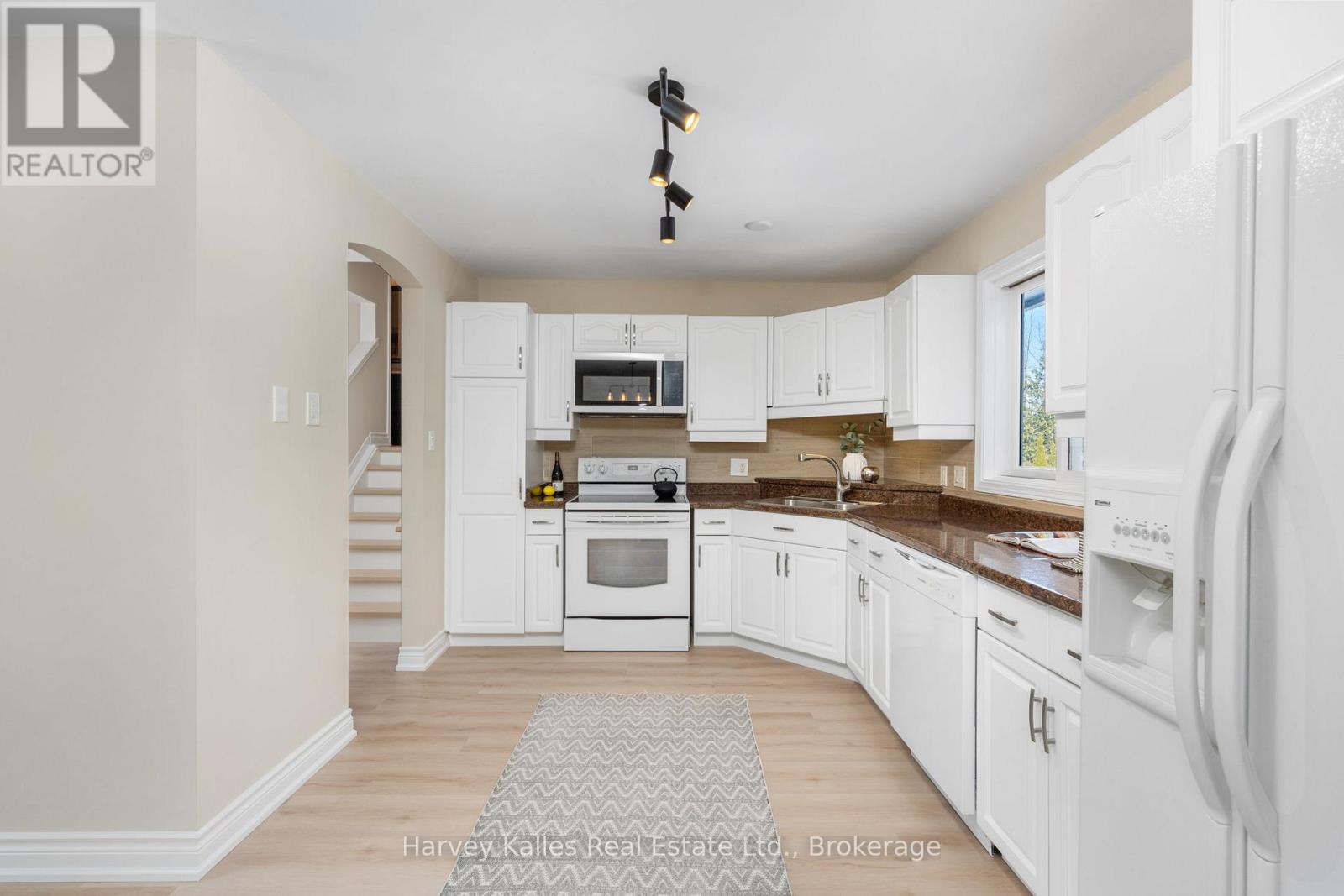 64 Silver Creek Drive, Collingwood, Ontario  L9Y 4W9 - Photo 9 - S12755674