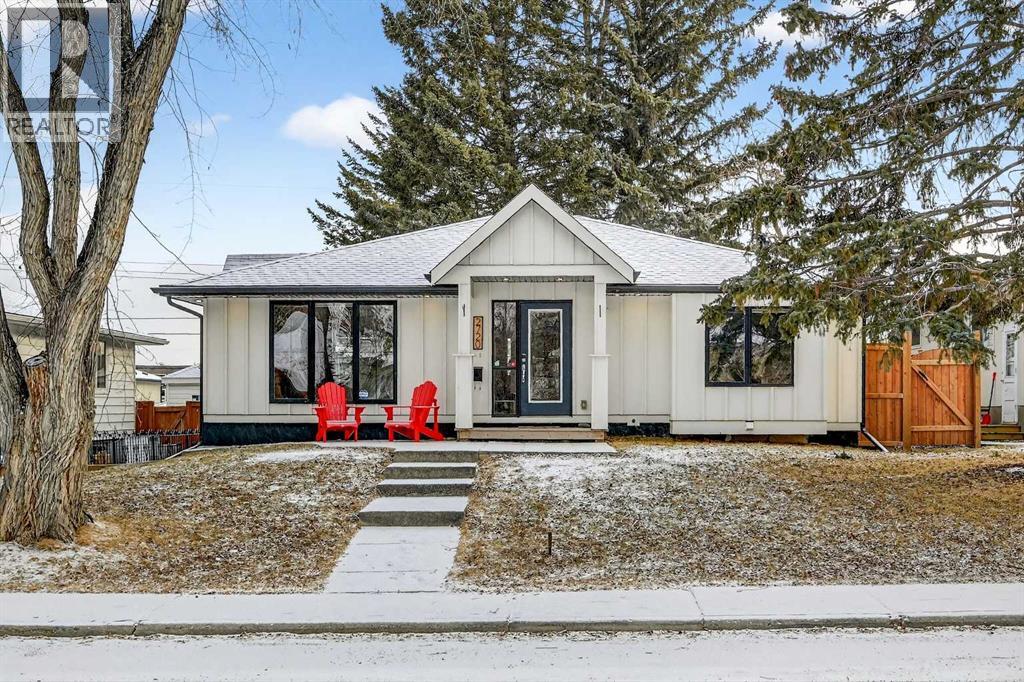 2720 41 Street SW, Calgary, Alberta