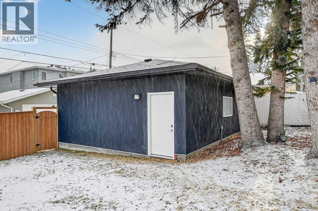 2720 41 Street Sw, Calgary, Alberta  T3E 3K6 - Photo 38 - A2280774