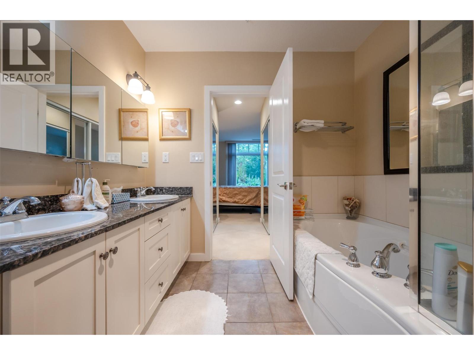 3301 Skaha Lake Road Unit# 102 Penticton Photo 22