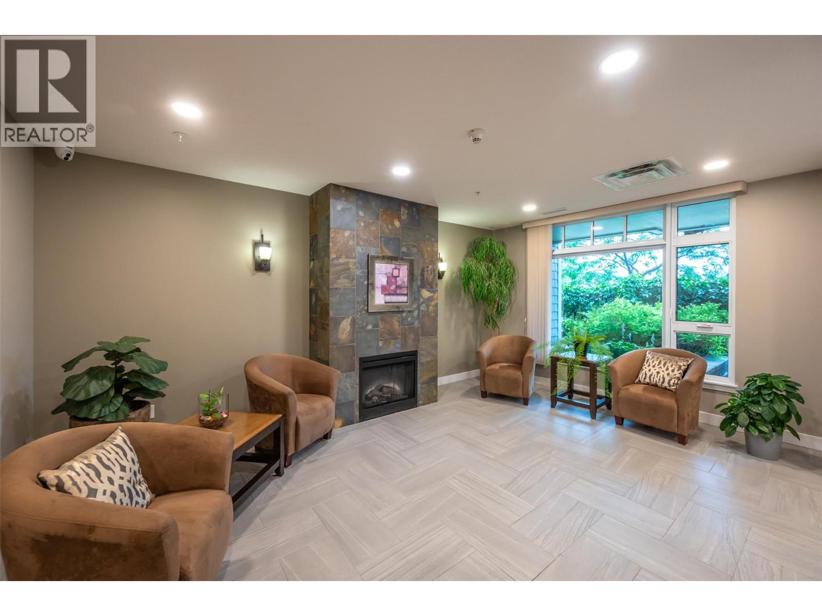 3301 Skaha Lake Road Unit# 102 Penticton Photo 36