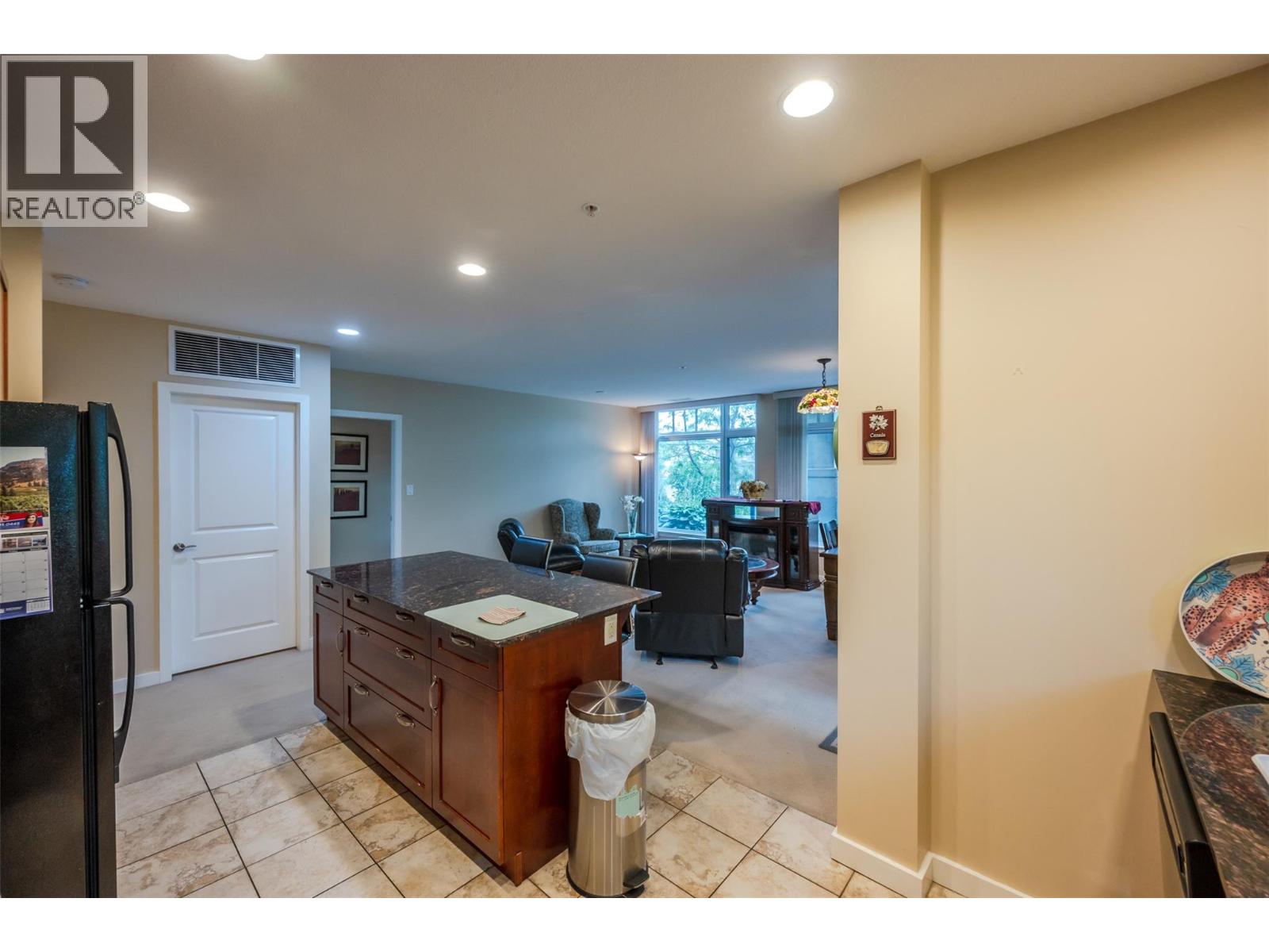 3301 Skaha Lake Road Unit# 102 Penticton Photo 14