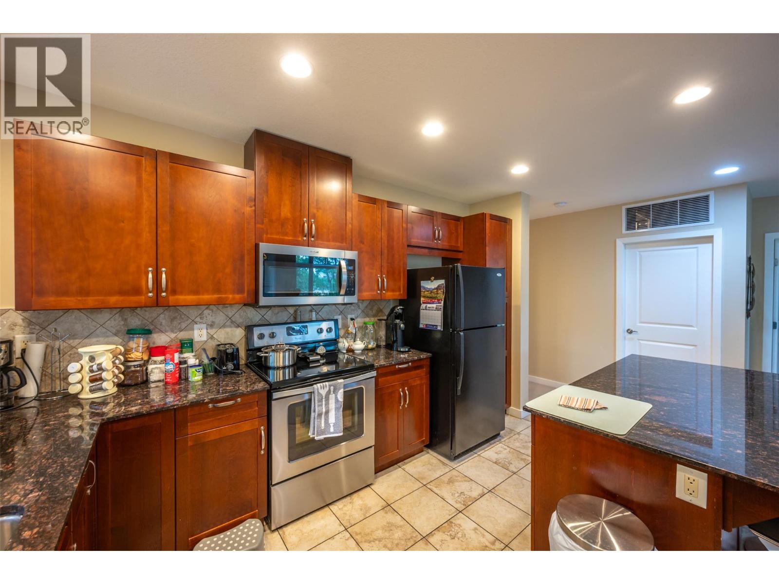 3301 Skaha Lake Road Unit# 102 Penticton Photo 15