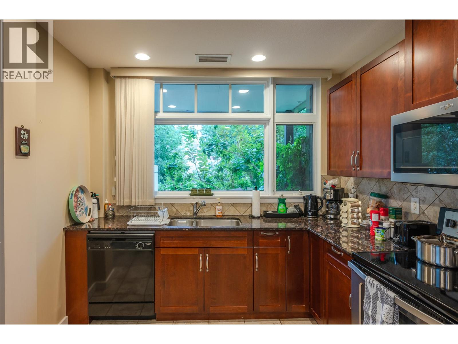 3301 Skaha Lake Road Unit# 102 Penticton Photo 13