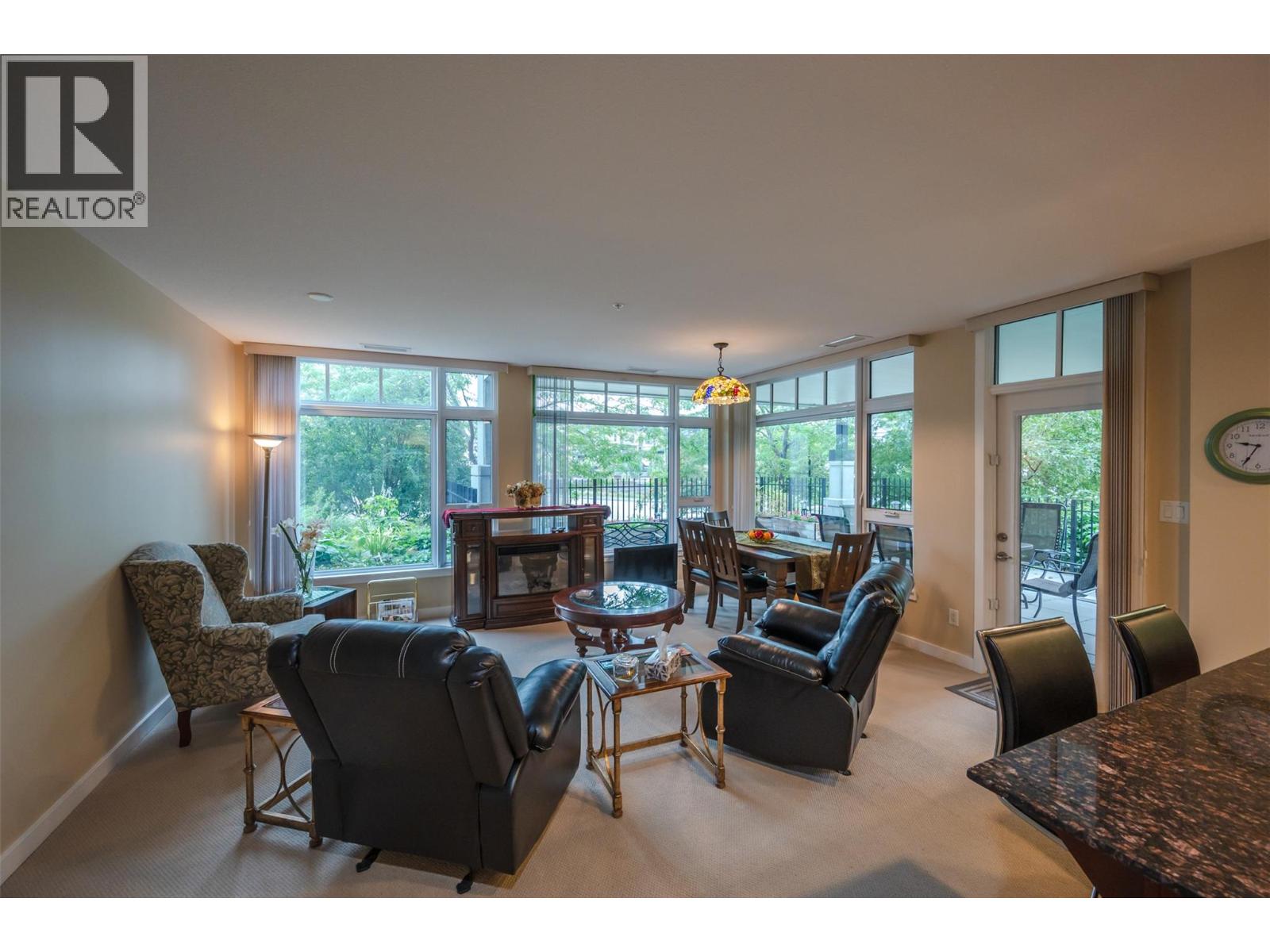 3301 Skaha Lake Road Unit# 102 Penticton Photo 5