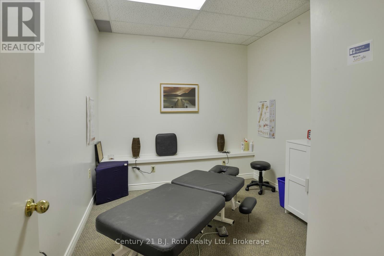 241 Brock Street, Gravenhurst, Ontario  P1P 1H4 - Photo 17 - X12755636