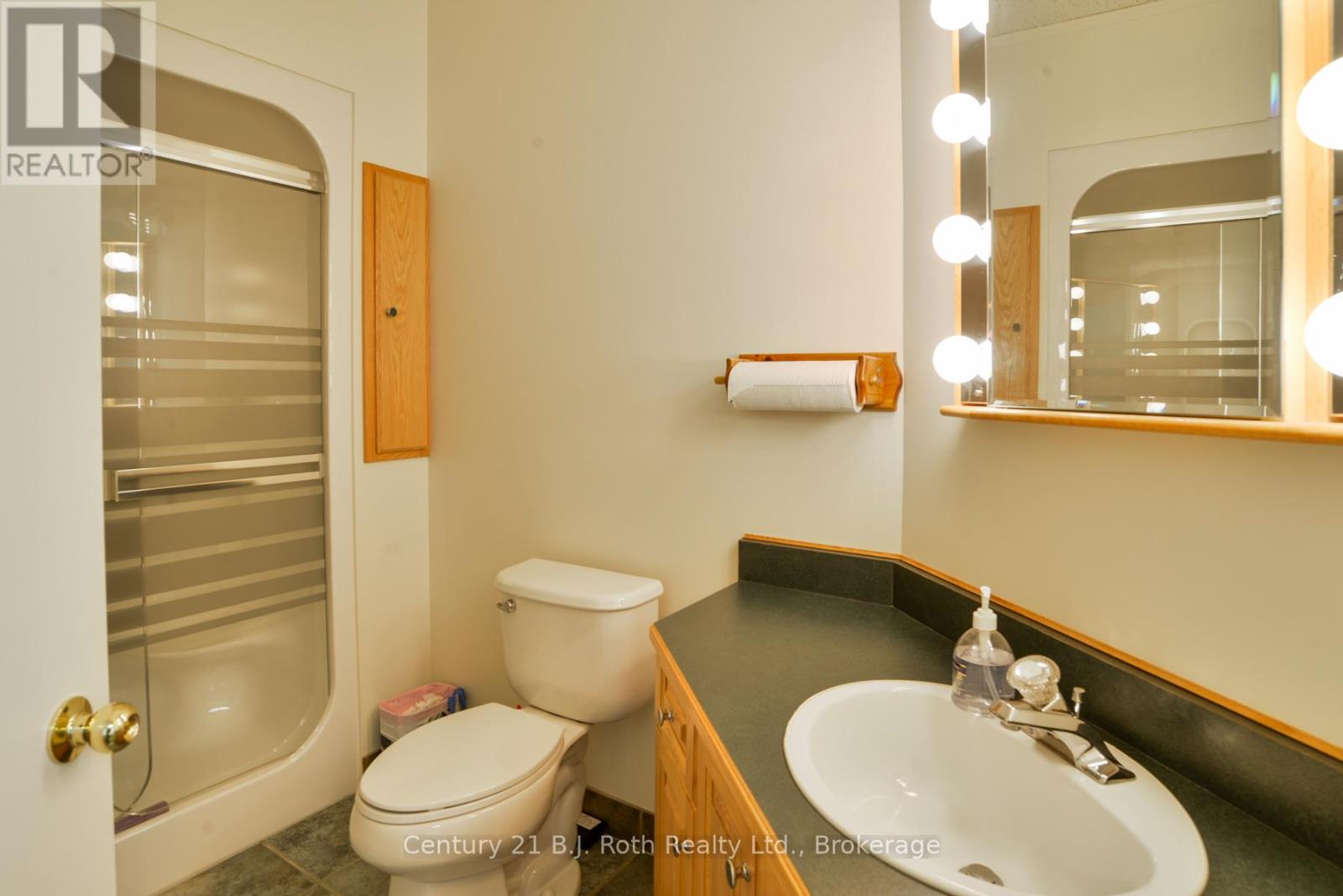 241 Brock Street, Gravenhurst, Ontario  P1P 1H4 - Photo 21 - X12755636