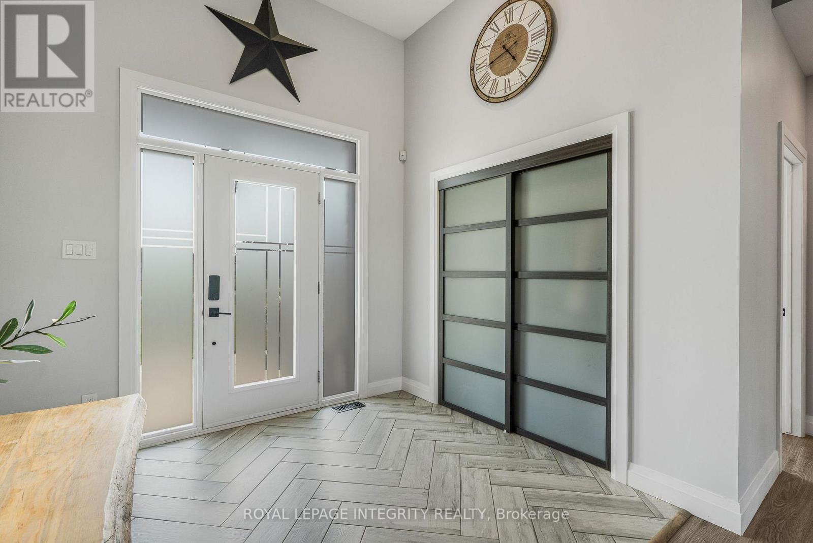 278 Roxanne Street, Clarence-Rockland, Ontario  K0A 1N0 - Photo 4 - X12755588