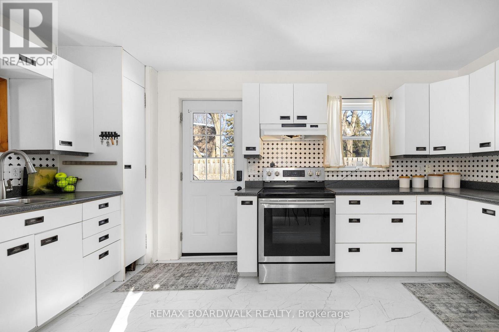 54 Coleman Street, Carleton Place, Ontario  K7C 4P1 - Photo 18 - X12755600