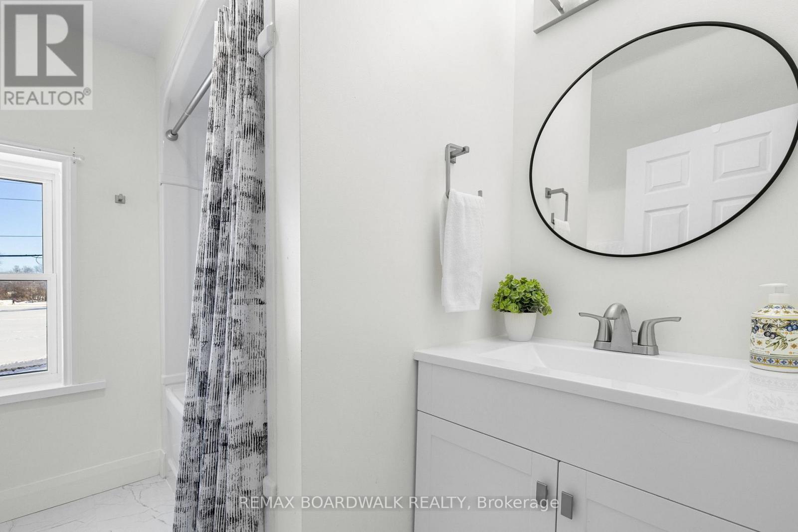 54 Coleman Street, Carleton Place, Ontario  K7C 4P1 - Photo 27 - X12755600