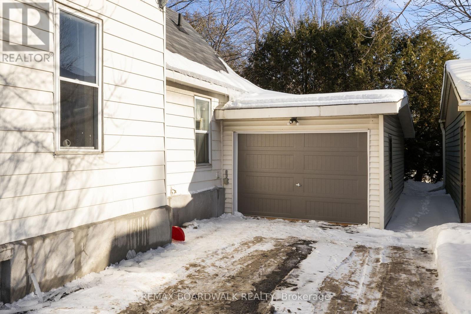 54 Coleman Street, Carleton Place, Ontario  K7C 4P1 - Photo 36 - X12755600