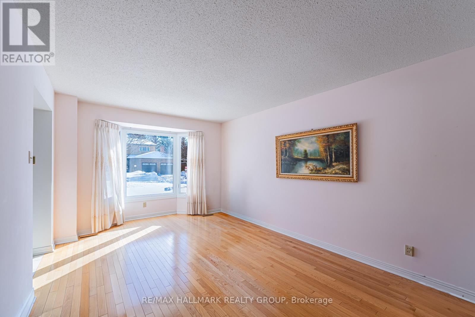 52 Thare Crescent, Ottawa, Ontario  K2J 2P5 - Photo 12 - X12755630