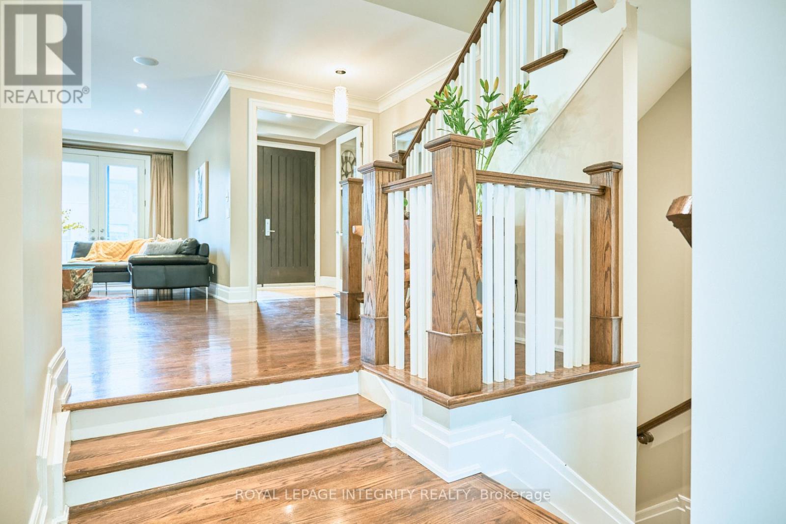 103 Black Maple Private, Ottawa, Ontario  K1M 0J3 - Photo 4 - X12755638