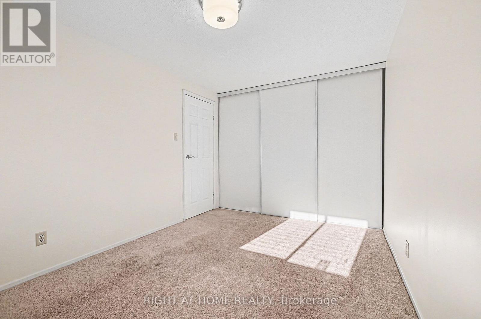 51 - 1213 Bowmount Street, Ottawa, Ontario  K1J 8T3 - Photo 14 - X12755642