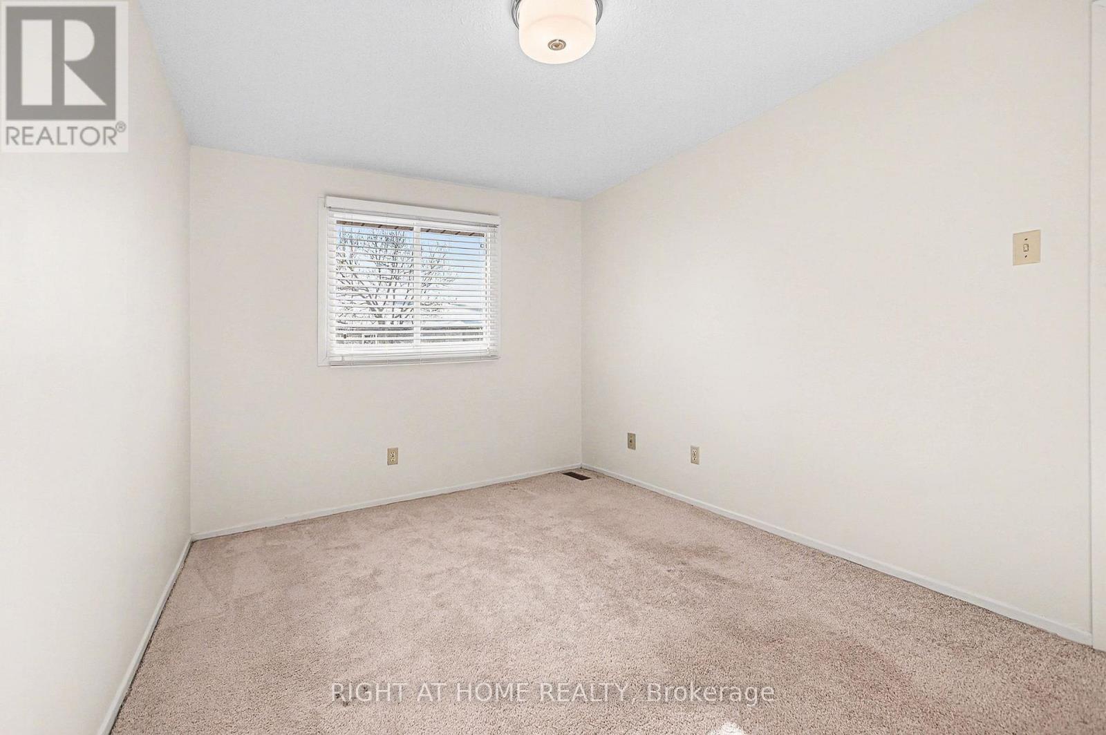 51 - 1213 Bowmount Street, Ottawa, Ontario  K1J 8T3 - Photo 16 - X12755642