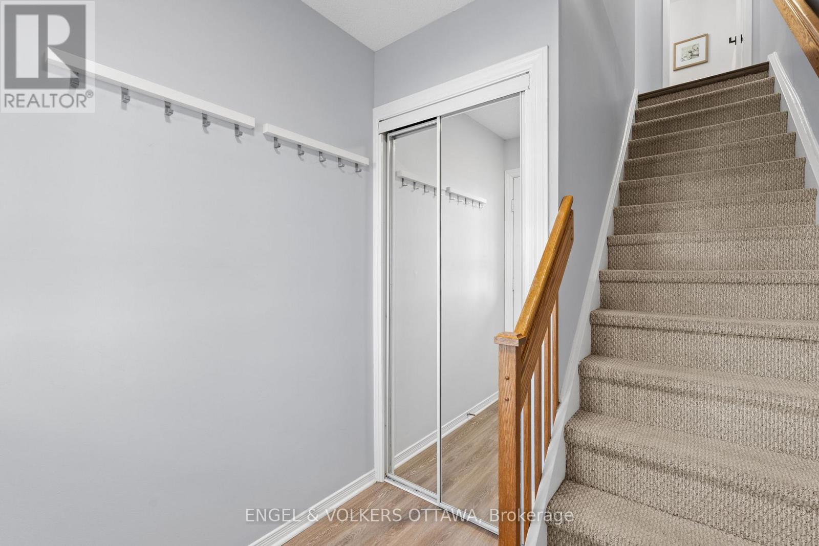 212 - 12 Terrace Drive, Ottawa, Ontario  K2H 9J3 - Photo 5 - X12755676