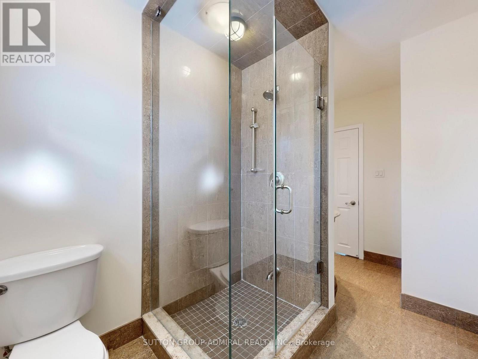 Upper - 129 Crestwood Road, Vaughan, Ontario  L4J 1A7 - Photo 18 - N12714718