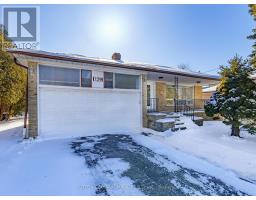 UPPER - 129 CRESTWOOD ROAD, Vaughan, Ontario