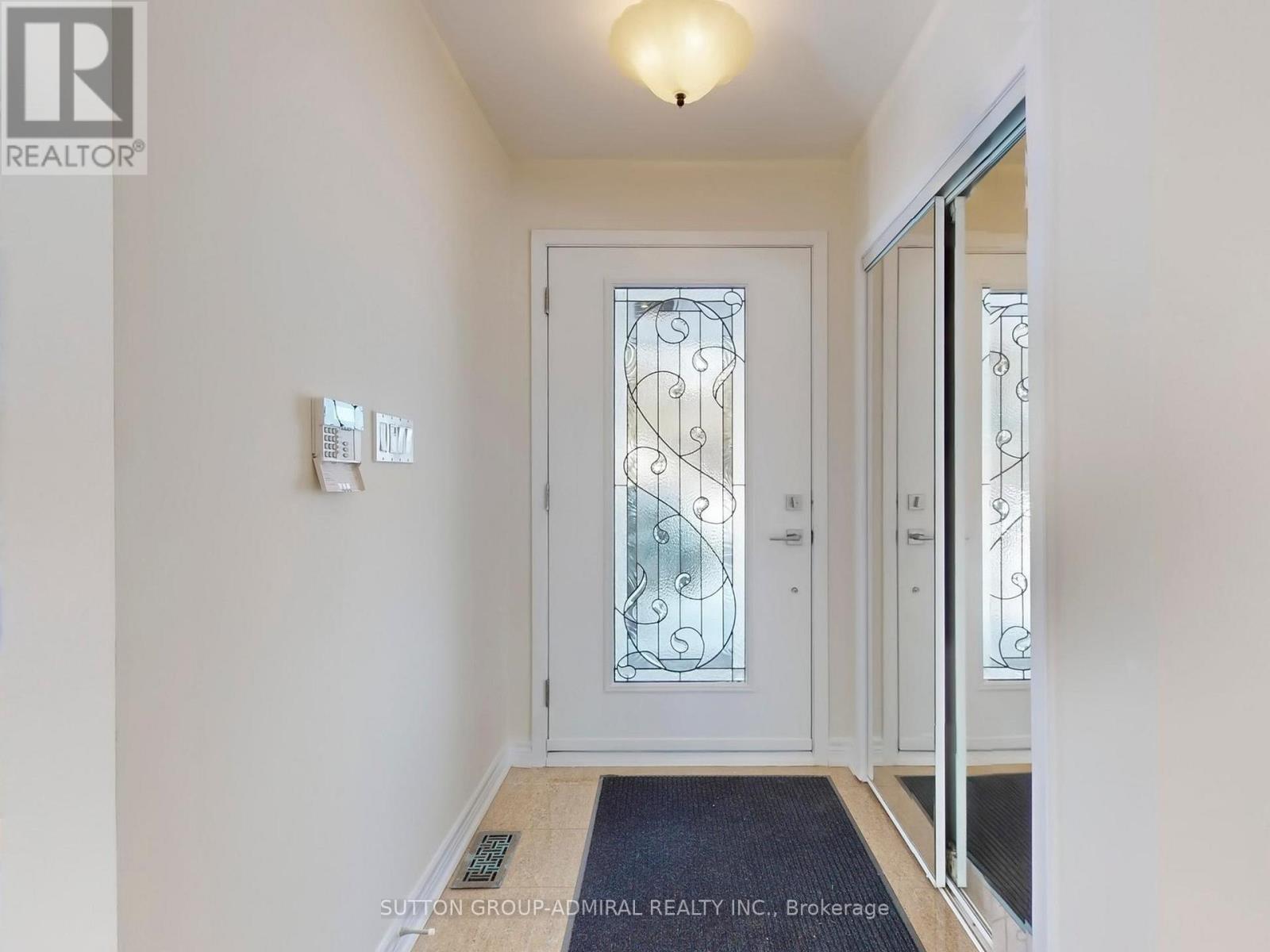 Upper - 129 Crestwood Road, Vaughan, Ontario  L4J 1A7 - Photo 25 - N12714718