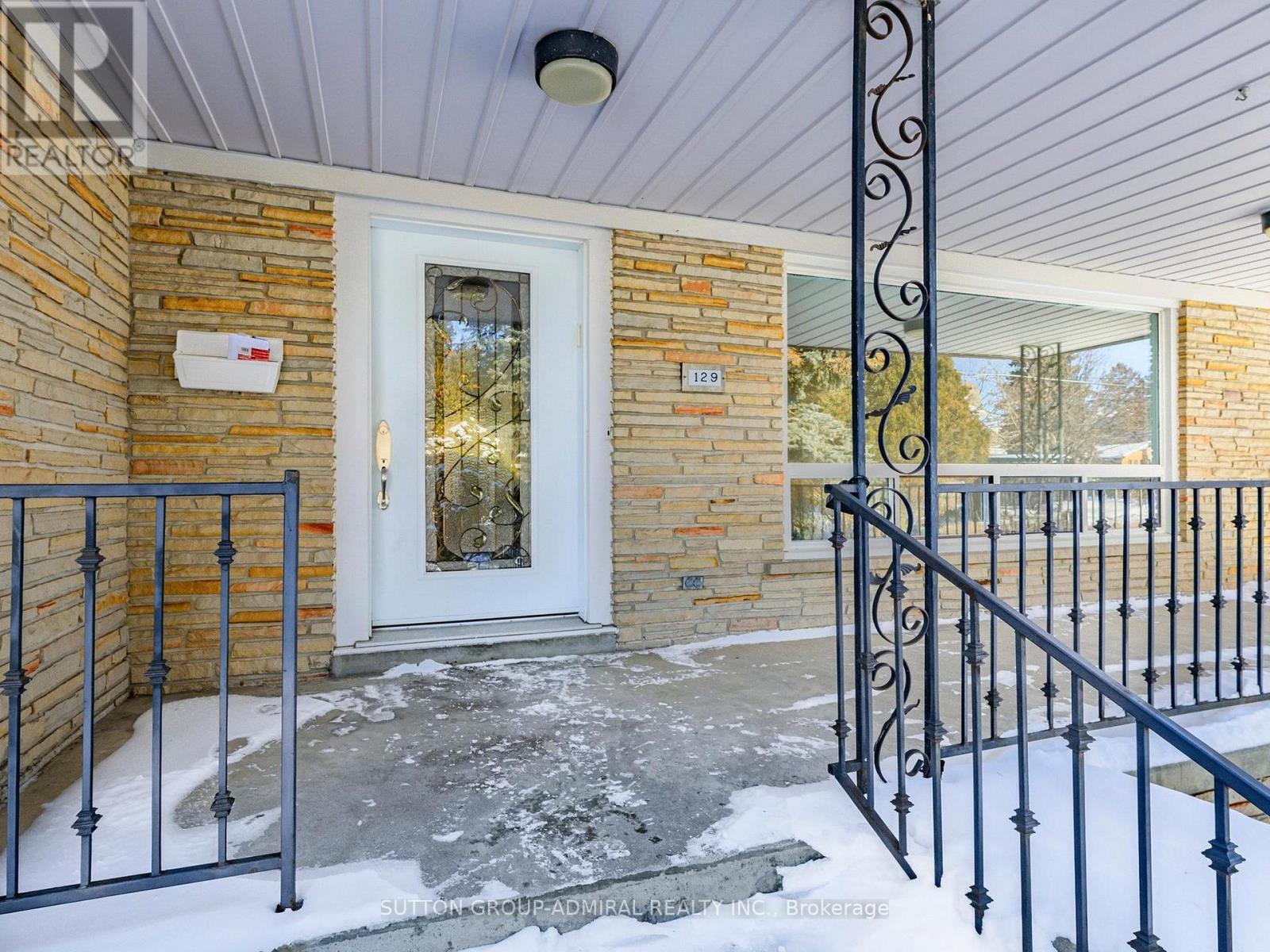 Upper - 129 Crestwood Road, Vaughan, Ontario  L4J 1A7 - Photo 3 - N12714718