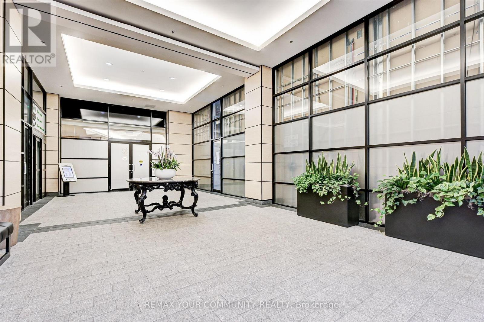 1503 - 2910 Highway 7 Road W, Vaughan, Ontario  L4K 0H8 - Photo 8 - N12752644