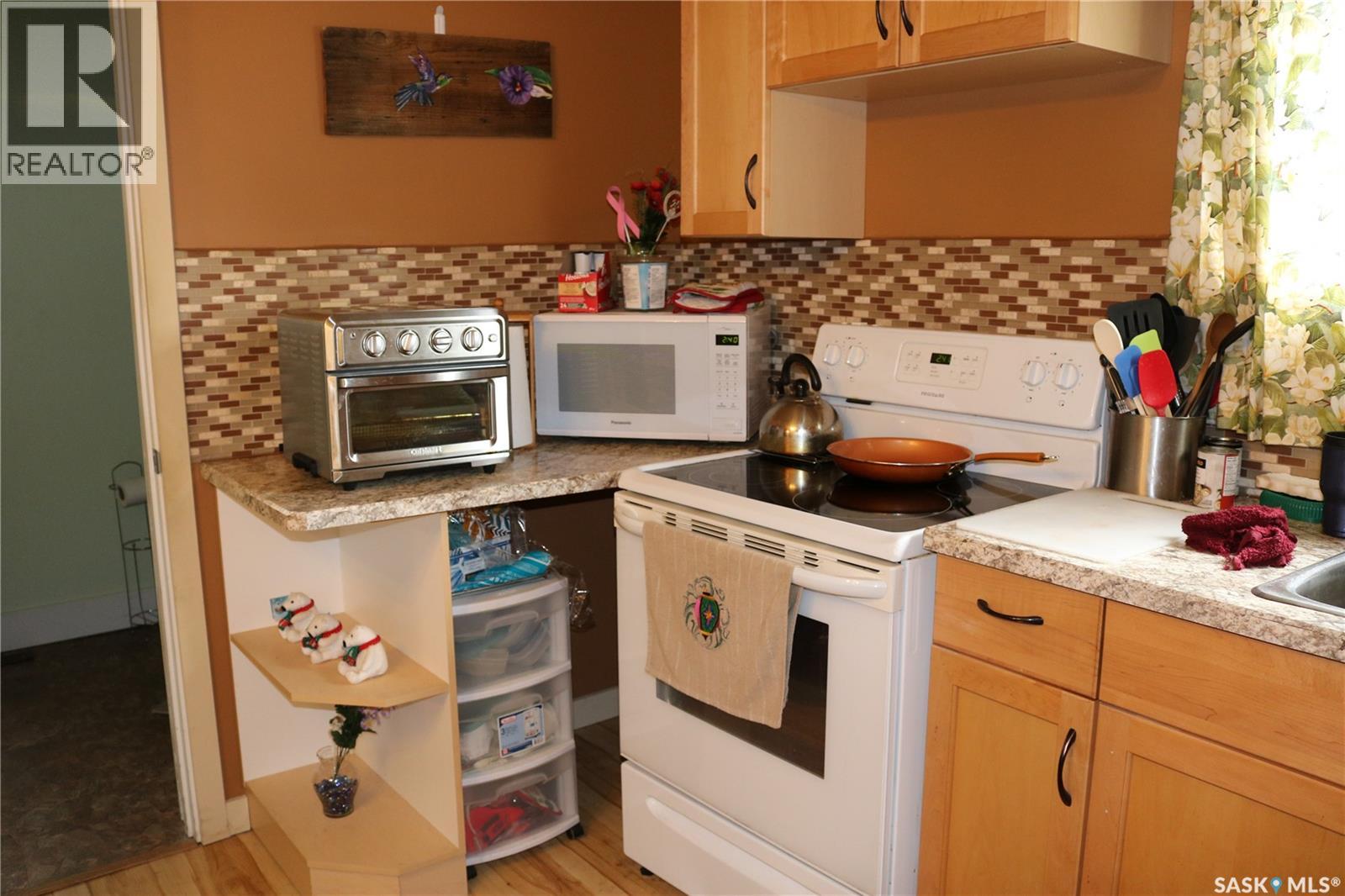 1117 Gordon Street, Moosomin, Saskatchewan  S0G 3N0 - Photo 4 - SK002597