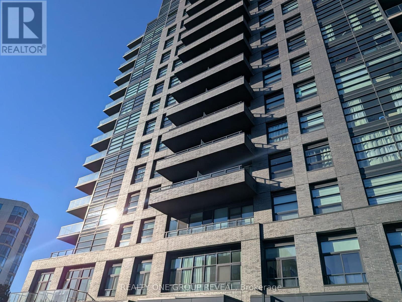 203 - 1601 CHARLES STREET, Whitby, Ontario