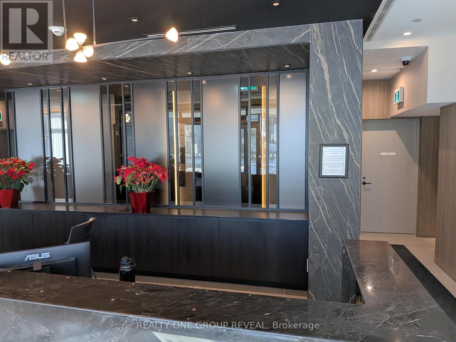 203 - 1601 Charles Street, Whitby, Ontario  L1N 0P1 - Photo 2 - E12755620