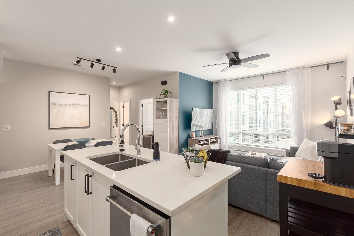 70 16433 19 Avenue, Surrey, British Columbia  V3Z 0Z1 - Photo 3 - R3086333