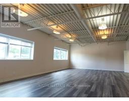 UPPER - 458 SERVICE ROAD, Whitchurch-Stouffville, Ontario