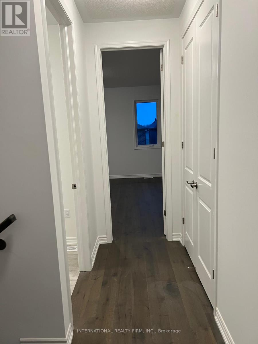 76 Mcbride Trail, Barrie, Ontario  L4N 4Z8 - Photo 12 - S12755590