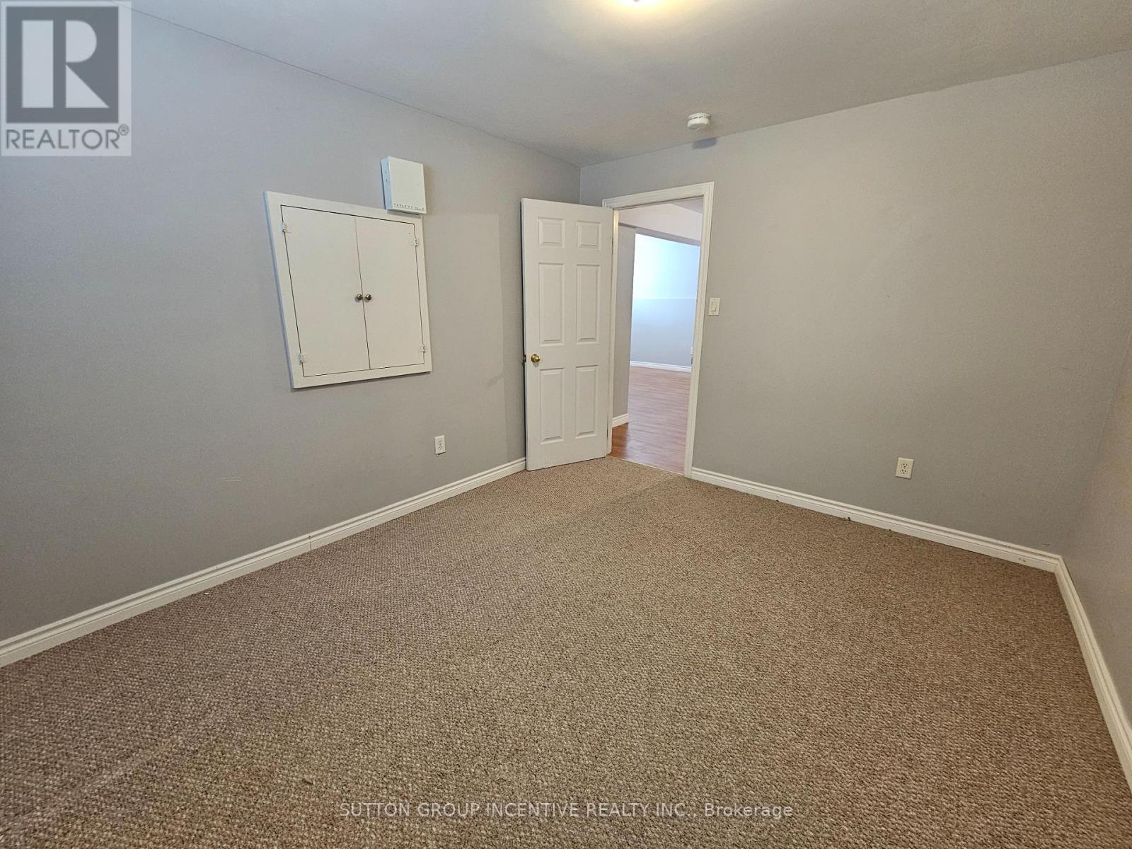 Lower - 8 Heritage Court, Barrie, Ontario  L4N 0E6 - Photo 9 - S12679720