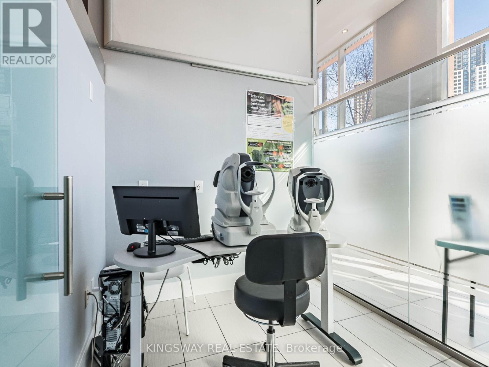 7 - 3391 Bloor Street W, Toronto, Ontario  M8X 1G3 - Photo 23 - W12731356