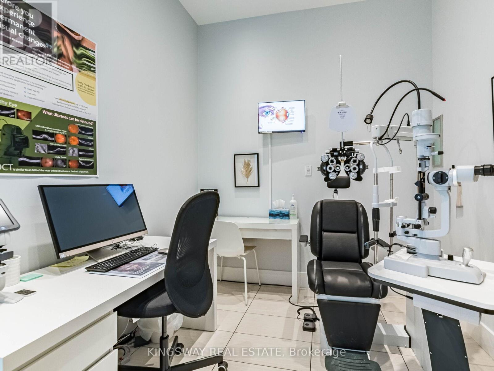 7 - 3391 Bloor Street W, Toronto, Ontario  M8X 1G3 - Photo 25 - W12731356