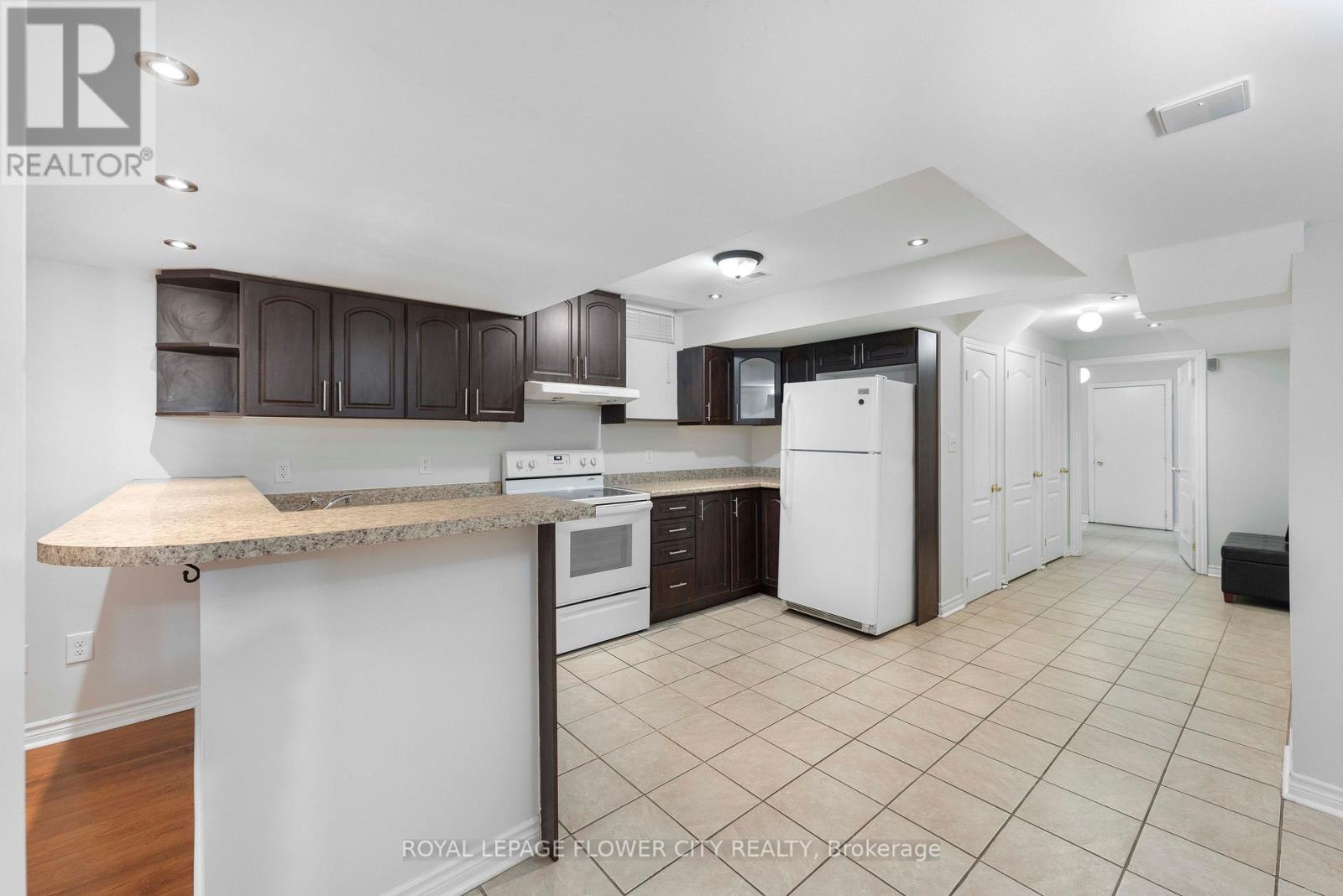 91 Abitibi Lake Drive, Brampton, Ontario  L6R 0V7 - Photo 34 - W12755344