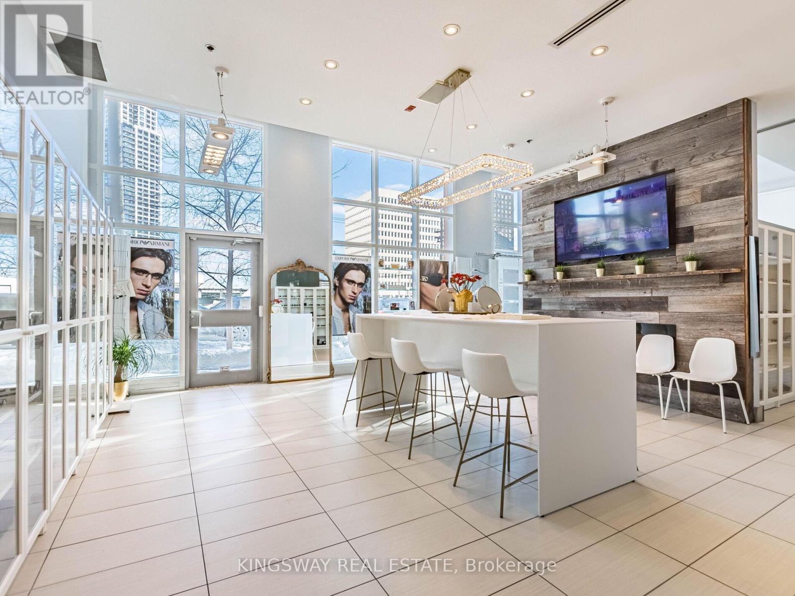 7 - 3391 Bloor Street W, Toronto, Ontario  M8X 1G3 - Photo 29 - W12731356