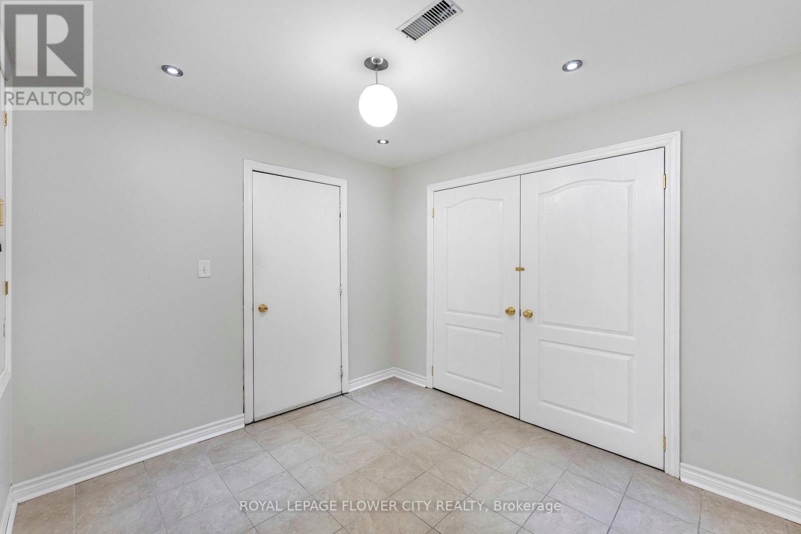 91 Abitibi Lake Drive, Brampton, Ontario  L6R 0V7 - Photo 39 - W12755344