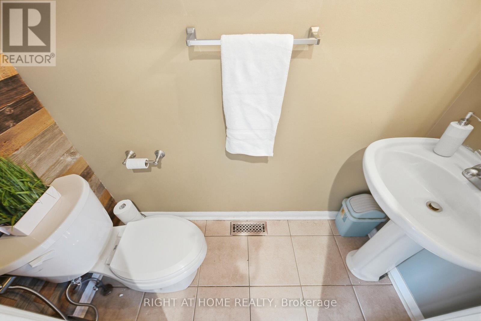 1457 Clark Boulevard, Milton (Be Beaty), Ontario  L9T 6M5 - Photo 21 - W12755618