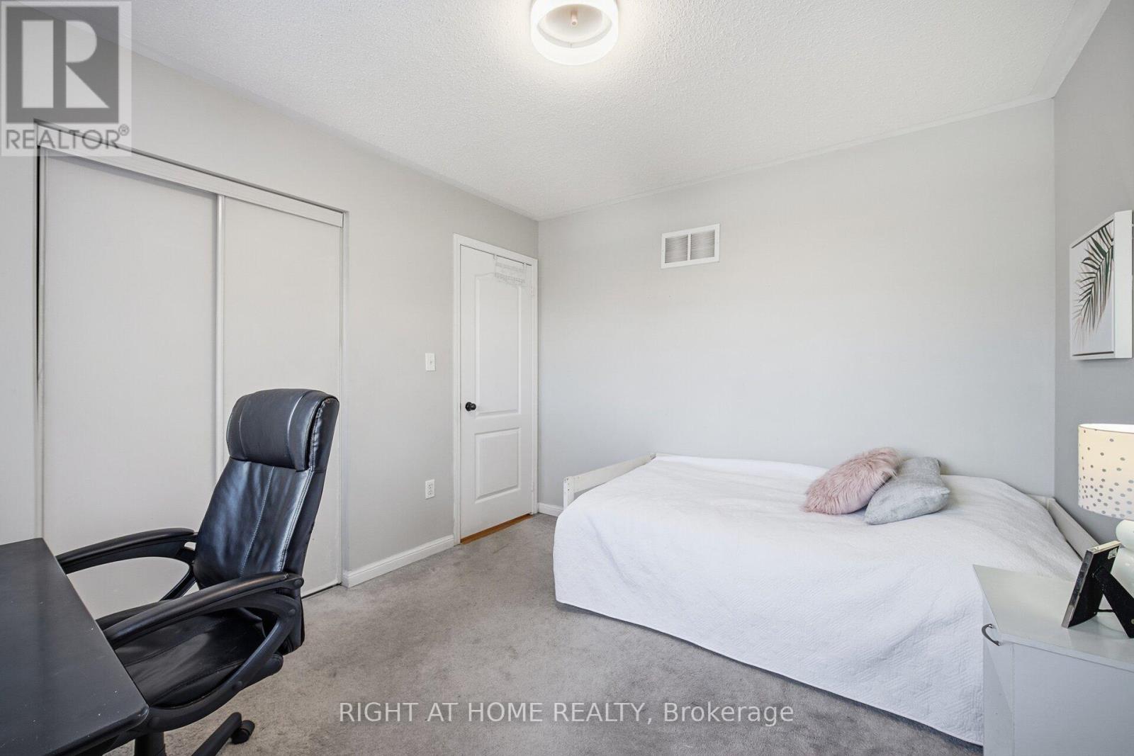 1457 Clark Boulevard, Milton (Be Beaty), Ontario  L9T 6M5 - Photo 32 - W12755618