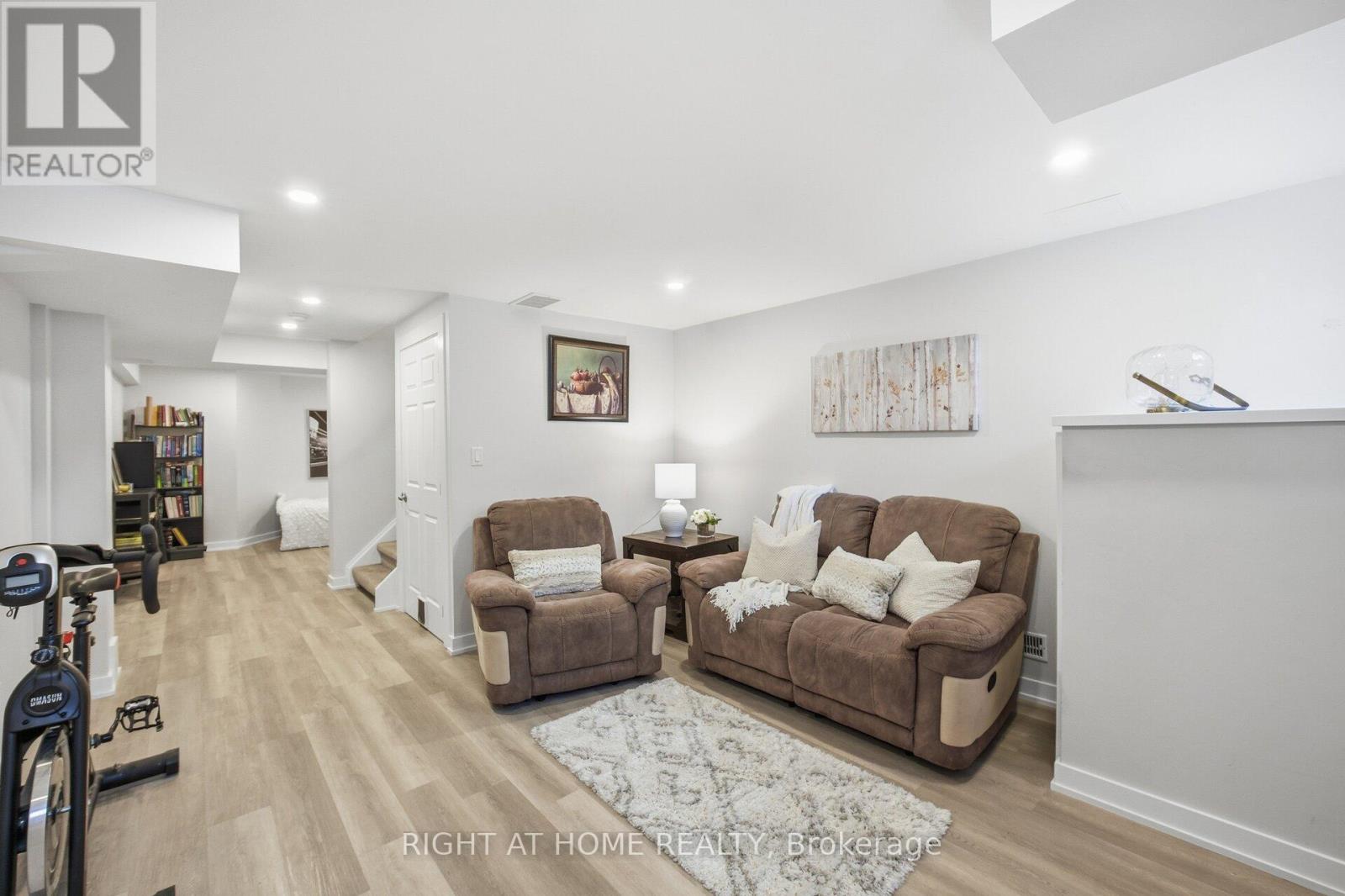 1457 Clark Boulevard, Milton (Be Beaty), Ontario  L9T 6M5 - Photo 37 - W12755618