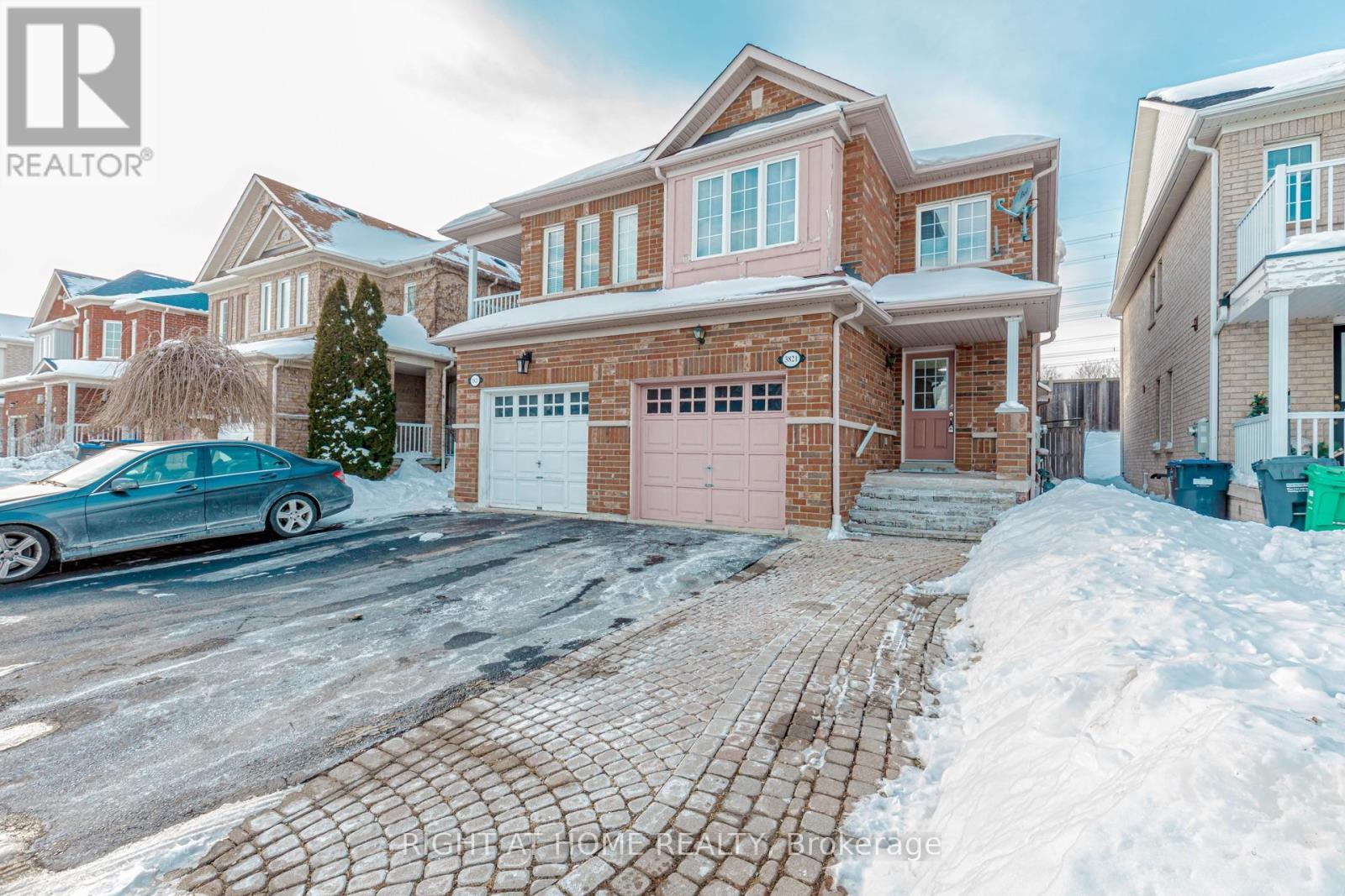 3821 Partition Road, Mississauga, Ontario  L5N 8N3 - Photo 2 - W12755626