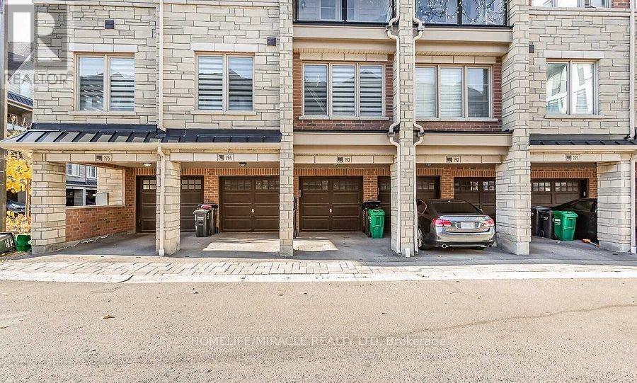 193 - 200 Veterans Drive, Brampton, Ontario  L7A 4S6 - Photo 4 - W12755662