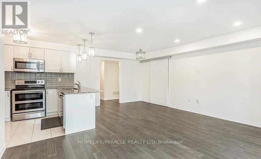 193 - 200 Veterans Drive, Brampton, Ontario  L7A 4S6 - Photo 8 - W12755662